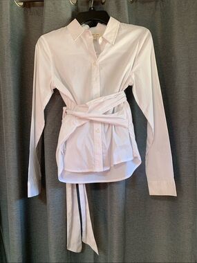 NWT Silence + Noise UO white wrap buttondown shirt
